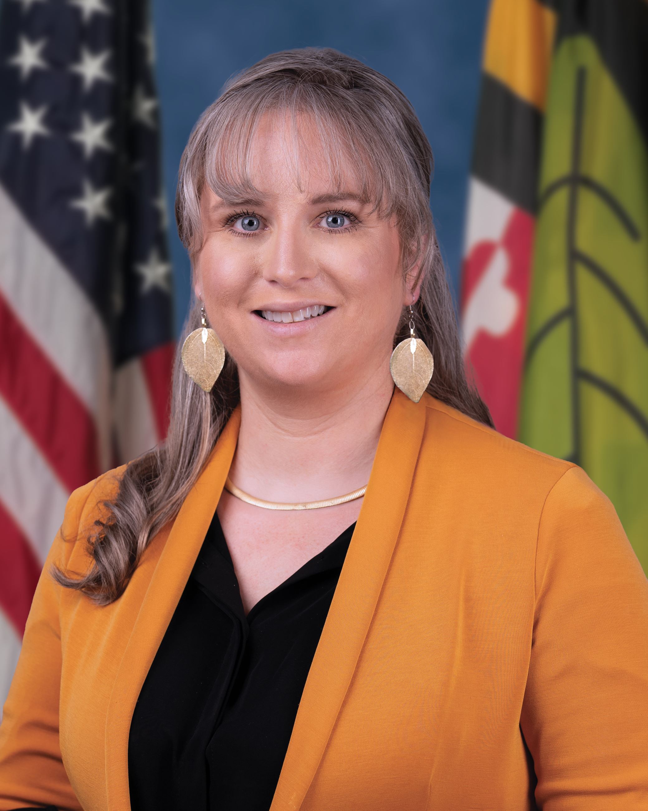 Amanda Dolina Headshot